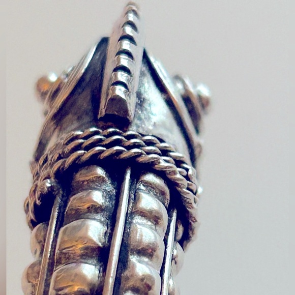 Grand exaggerate big handmade double dragon heads Miao silver bracelet cuff - Picture 5 of 14